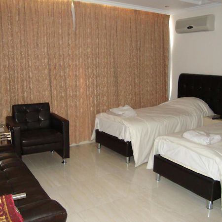 Aghadeer Hotel Amman Buitenkant foto