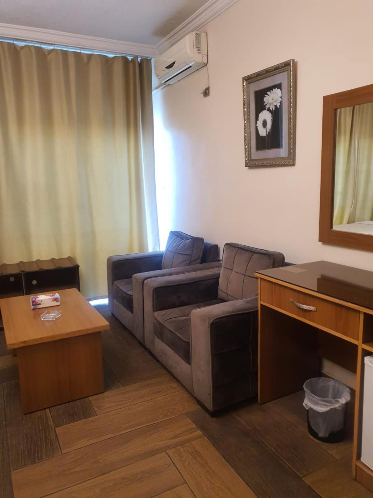 Aghadeer Hotel Amman Buitenkant foto