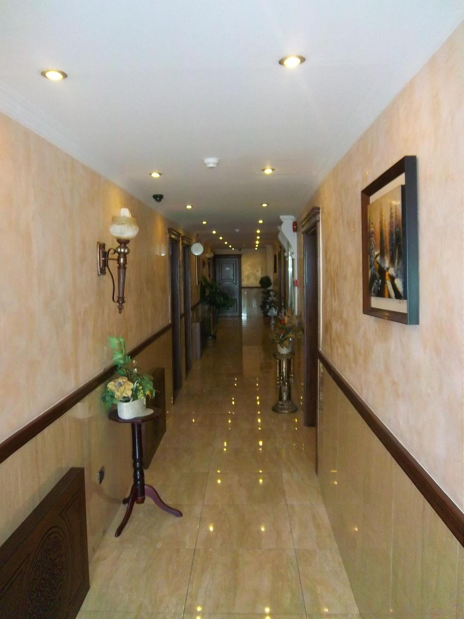 Aghadeer Hotel Amman Buitenkant foto