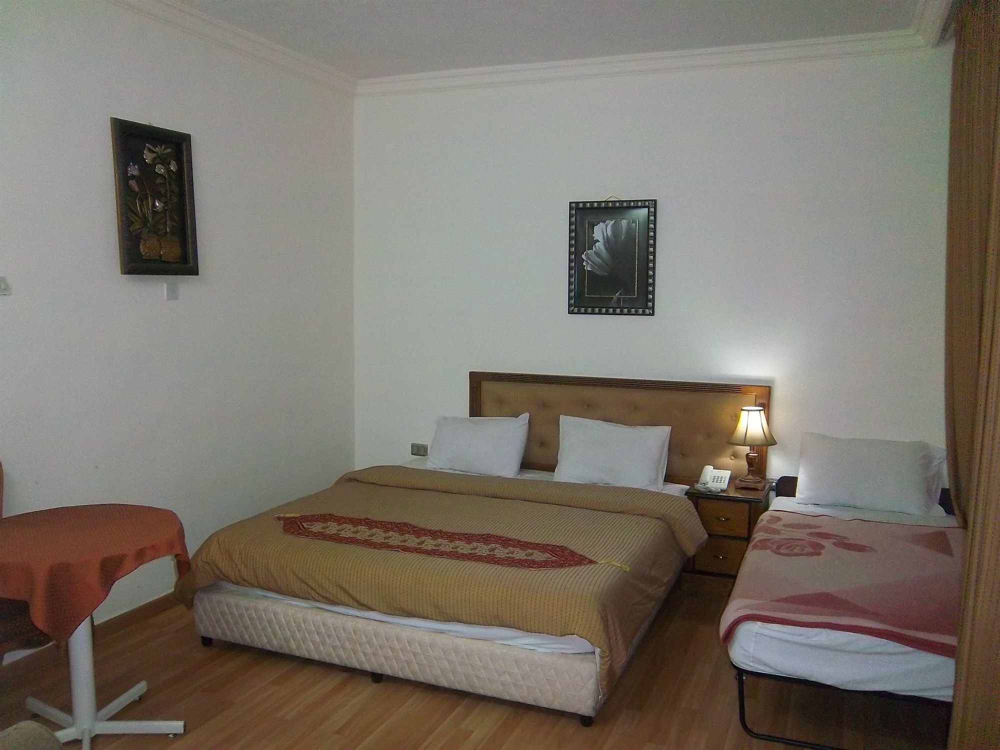 Aghadeer Hotel Amman Buitenkant foto